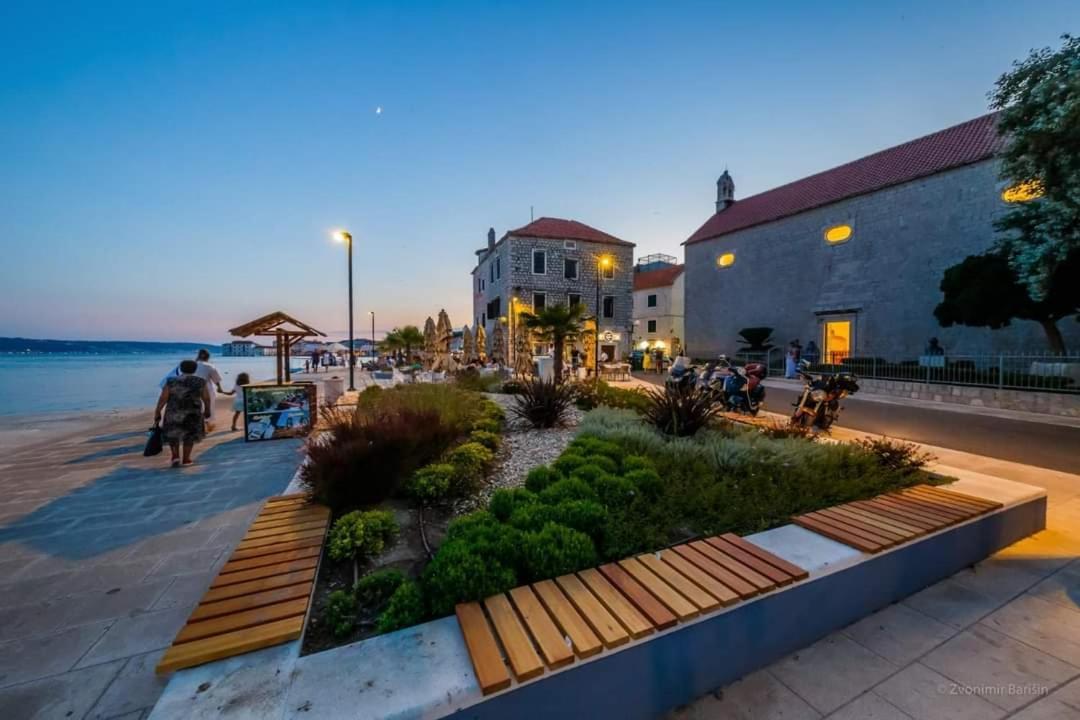 Modern Apartment Near Split & Trogir Kaštela Eksteriør billede