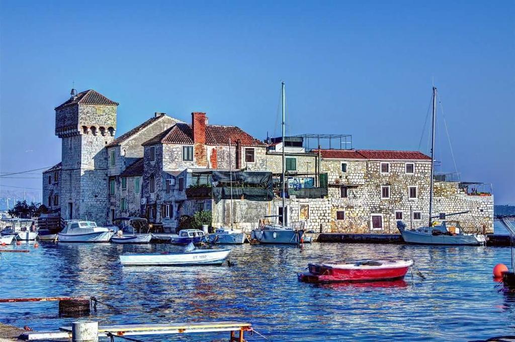 Modern Apartment Near Split & Trogir Kaštela Eksteriør billede